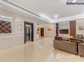 6 Schlafzimmer Villa zu verkaufen im Al Warqa'a 3, Al Warqa'a