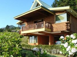 Heredia Stunning Views in this Swiss-style chalet with three bedrooms and three full bathrooms., Calle Lajas, Heredia 3 卧室 屋 售 