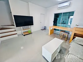 ทาวน์เฮ้าส์ 4 ห้องนอน ให้เช่า ในโครงการ พฤกษาวิลล์ เจ้าฟ้า-เทพอนุสรณ์, วิชิต