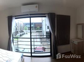 3 спален Дом в аренду в Baan Klang Muang Srinakarin-Onnut, Prawet, Пращет