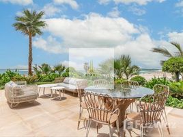 Студия Квартира на продажу в Cote D' Azur Hotel, The Heart of Europe, The World Islands