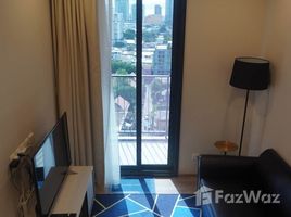 1 Schlafzimmer Appartement zu verkaufen im Oka Haus, Khlong Tan