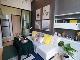 1 Bedroom Condo for sale at Chewathai Residence Asoke, Makkasan