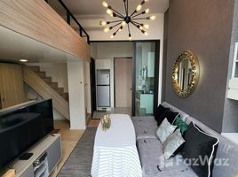 1 спален Кондо в аренду в Chewathai Residence Asoke, Makkasan