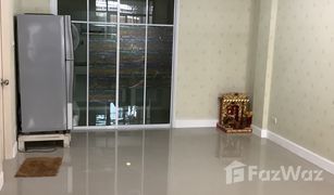 3 Schlafzimmern Reihenhaus zu verkaufen in Prawet, Bangkok The Metro Rama 9
