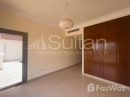 4 спален Дом на продажу в The Townhouses at Al Hamra Village, Al Hamra Village