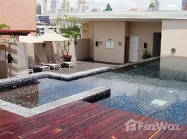 1 спален Кондо в аренду в The Alcove 49, Khlong Tan Nuea