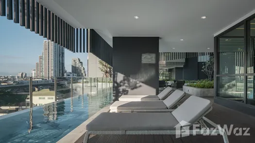 图片 2 of the Communal Pool at Ideo Sathorn Wongwianyai