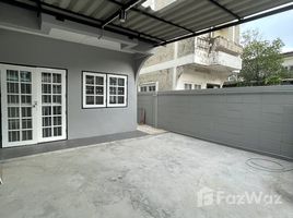 2 Bedroom Townhouse for rent at Sintawee Villa, Bang Mot