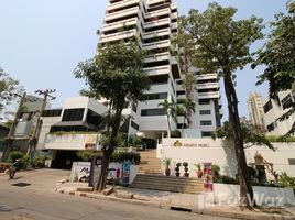 2 Bedroom Apartment for rent at Sukhumvit House, Khlong Toei Nuea, Watthana