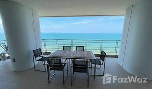 3 Bedrooms Penthouse for sale in Na Chom Thian, Pattaya La Royale Beach