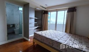 3 Bedrooms Condo for sale in Makkasan, Bangkok Witthayu Complex