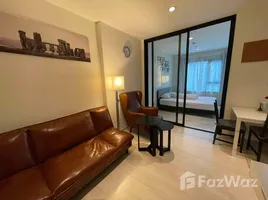 1 chambre Condominium à louer à , Bang Kapi, Huai Khwang, Bangkok, Thaïlande