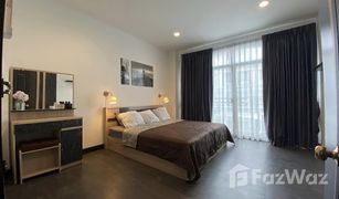 3 Bedrooms Townhouse for sale in Saphan Sung, Bangkok Baan Klang Muang Rama 9 - Krungthep Kreetha