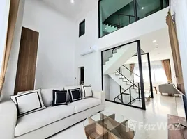 2 Habitación Adosado en alquiler en Baan Klang Muang CLASSE Sukhumvit 77, Suan Luang, Suan Luang, Bangkok, Tailandia