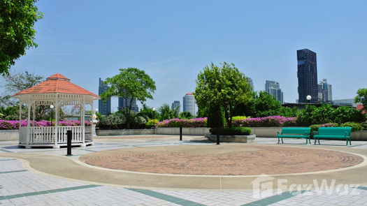3D 워크스루 of the Communal Garden Area at Baan Sukhumvit 36