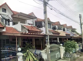 3 Schlafzimmer Reihenhaus zu verkaufen im Sakaewan, Ban Kum, Mueang Phetchaburi