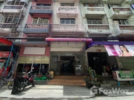 5 Schlafzimmer Shophaus zu vermieten in Bang Kapi, Bangkok, Khlong Chan, Bang Kapi