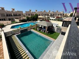 4 غرفة نوم فيلا للبيع في The Townhouses at Al Hamra Village, Al Hamra Village