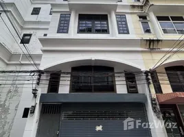 ร้านขายของ 4 ห้องนอน ให้เช่า ในทำเล คลองตันเหนือ, กรุงเทพมหานคร, คลองตันเหนือ, วัฒนา, กรุงเทพมหานคร