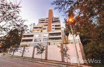 IB 12A: New Condo for Sale in Quiet Neighborhood of Quito with Stunning Views and All the Amenities in Quito, インバブラ