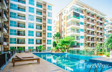  Diamond Suites Resort Condominium in เมืองพัทยา, Паттайя