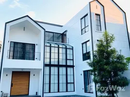 ขายบ้านเดี่ยว 6 ห้องนอน ใน บางลำภูล่าง, กรุงเทพมหานคร, บางลำภูล่าง, คลองสาน, กรุงเทพมหานคร