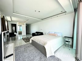 Studio Condo for rent at Wongamat Tower, Na Kluea