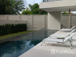 ขายวิลล่า 4 ห้องนอน ในโครงการ ลาวิส เอสเตท, ฉลอง