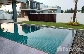 Narada Pool Villas in ปากน้ำปราณ, หัวหิน