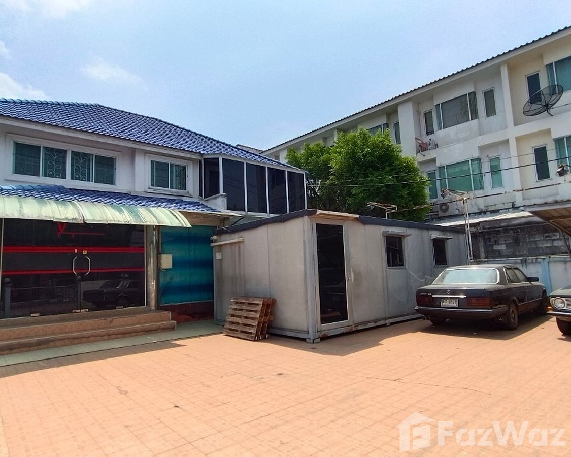 5 спален Дом для продажи в Khlong Chan, Бангкок за 85,200,000 ₽ | U1408204