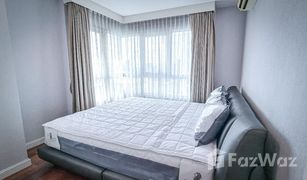 Кондо, 2 спальни на продажу в Huai Khwang, Бангкок Belle Grand Rama 9