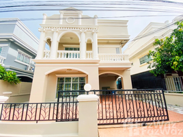 3 Bedroom House for rent at Suanluang Ville 2, Dokmai, Prawet
