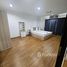 1 спален Кондо в аренду в The Wellington Condominium, Hua Mak, Банг Капи, Бангкок