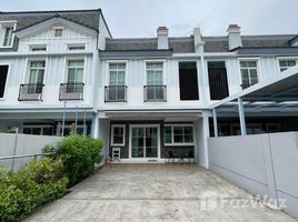 3 спален Таунхаус в аренду в Indy Bangna Ramkhaemhaeng 2, Dokmai, Пращет, Бангкок