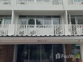 4 Bedroom Townhouse for rent in Phrom Phong BTS, Khlong Tan, Khlong Tan Nuea