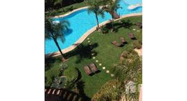 APPARTEMENT SUR 100M AVEC TERRASSE ET PISCINE中可用单位