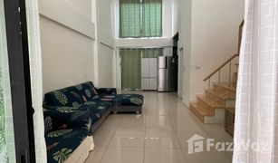 Таунхаус, 4 спальни на продажу в Samrong Nuea, Самутпракан Y Residence Sukhumvit 113