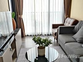 1 Schlafzimmer Appartement zu verkaufen im Oka Haus, Khlong Tan