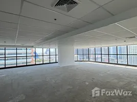 220 SqM Office for rent at Bangkok Business Center Building, Khlong Tan Nuea, Watthana