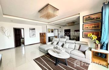 Condo 3Bedrooms Available For Rent In Tonlebasac in Tonle Basak, Phnom Penh