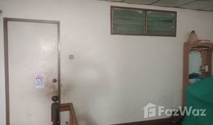 Таунхаус, 2 спальни на продажу в Bang Kruai, Нонтабури Somchai Pattana