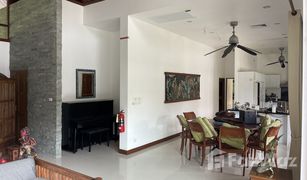 7 Schlafzimmern Villa zu verkaufen in Pa Khlok, Phuket 
