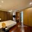 3 спален Кондо в аренду в Citi Smart Condominium, Khlong Toei