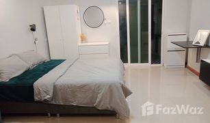 曼谷 Sam Sen Nok Happy Condo Ratchada 18 开间 公寓 售 