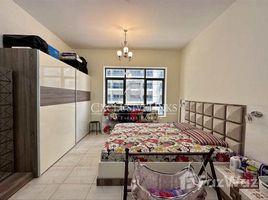 1 спален Квартира на продажу в Hamza Tower, Dubai Sports City