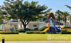 图片 2 of the Outdoor Kids Zone at The Grand Park Phase 2