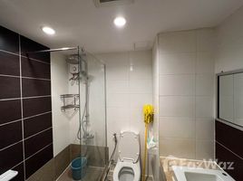 1 спален Кондо в аренду в Grand Park View Asoke, Khlong Toei Nuea, Щаттхана