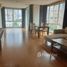 2 спален Кондо в аренду в Villa Sikhara, Khlong Tan Nuea
