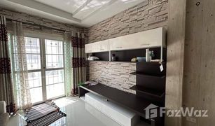 3 Bedrooms Townhouse for sale in Khlong Maduea, Samut Sakhon Wandee 2